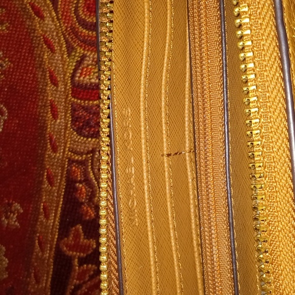 Michael Kors Jet Set Studded Continental Leather Wallet NWT - Picture 10 of 13